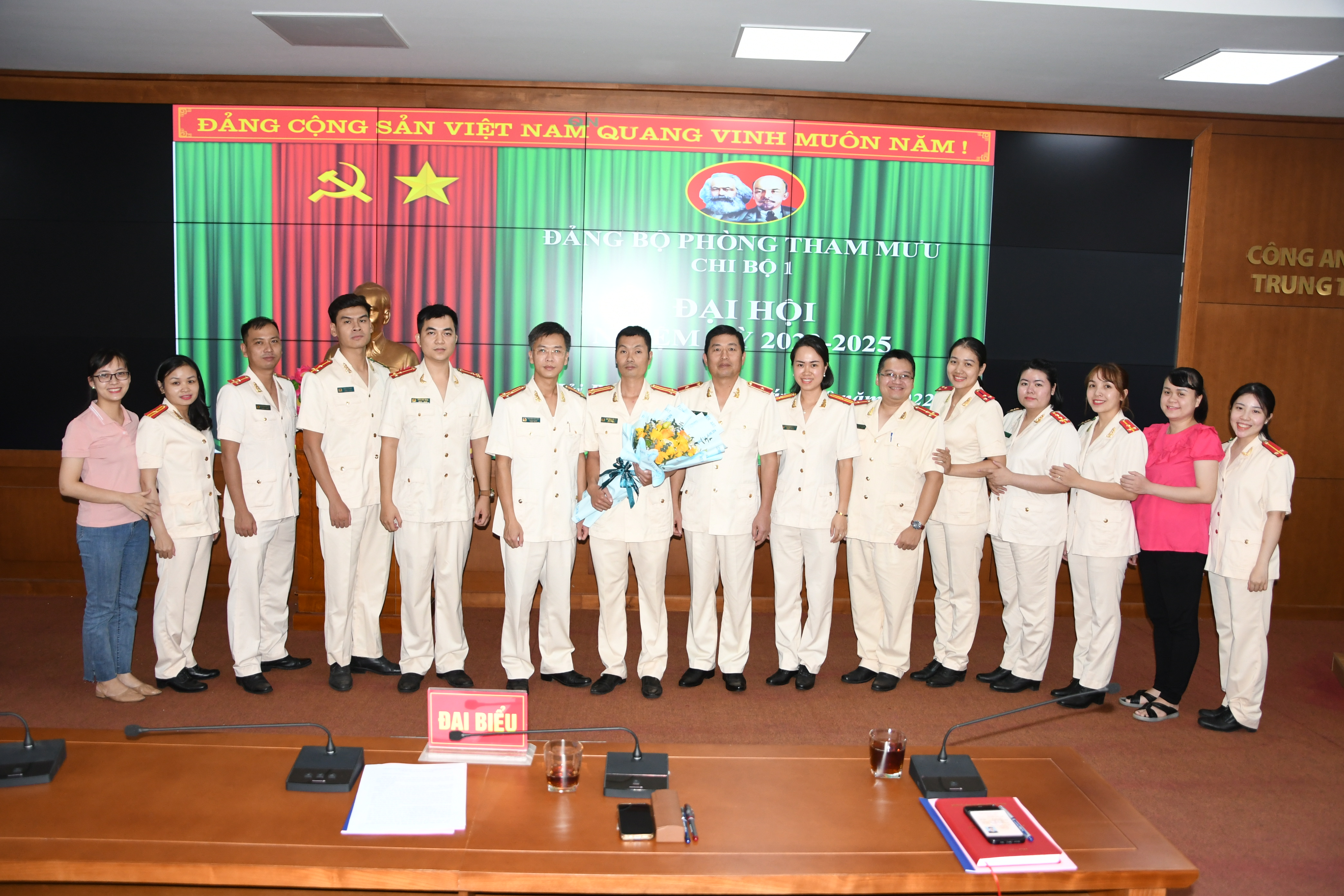 Đảng bộ Phòng Tham mưu CATP: Hoàn thành đại hội các Chi bộ trực thuộc